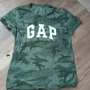Gap camouflage shirt med